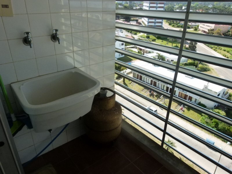 Departamento a metros de Playa Brava